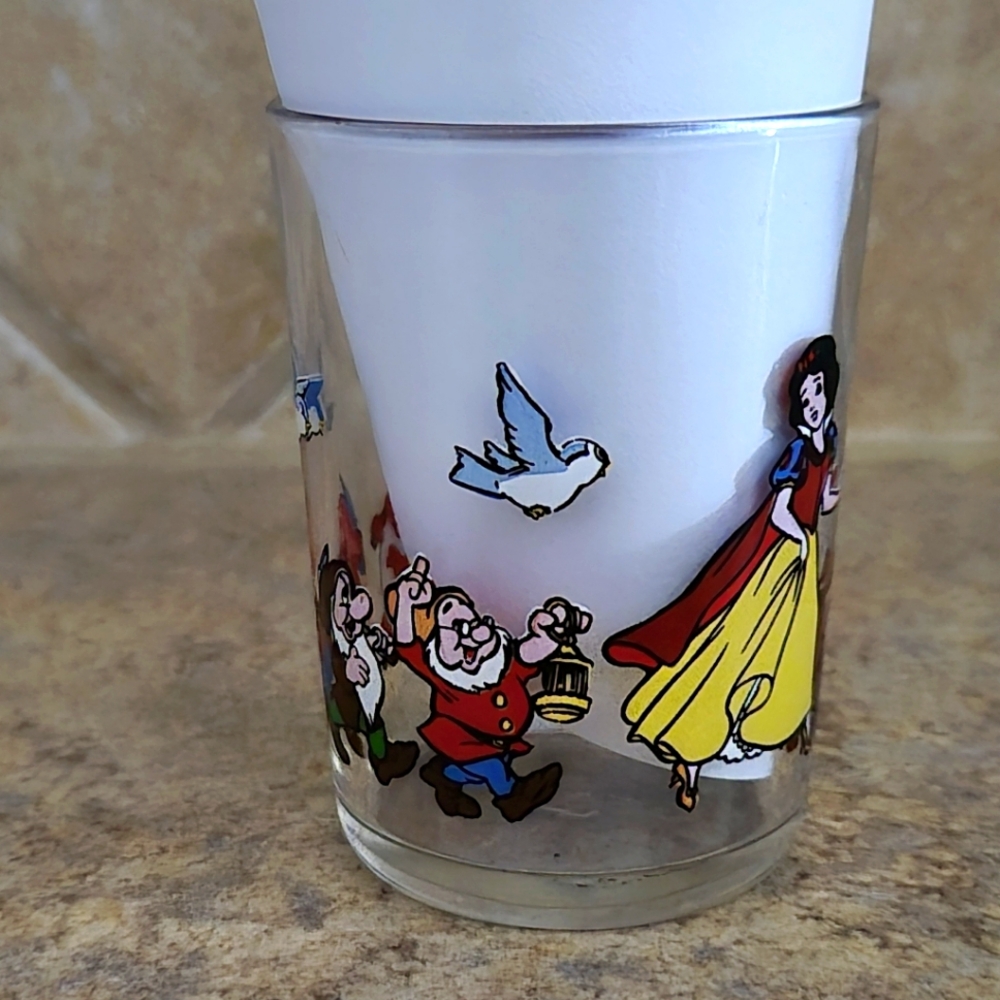 Vintage Disney Snow White Glass